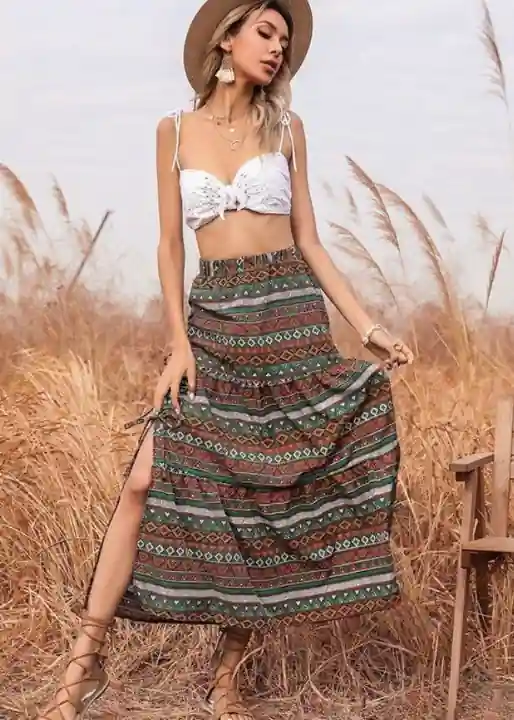 Boho Split maxi Skirt with Ethnic Print - Image 3